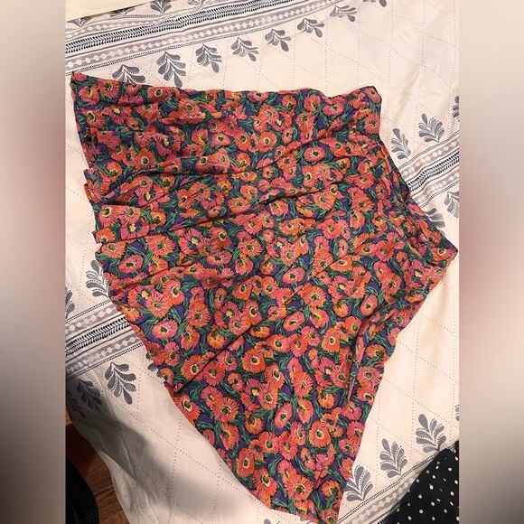 L. Bates Floral Circle Skirt Sz 6 Pink Yellow Silky Mini Spring Vacay - Picture 3 of 10